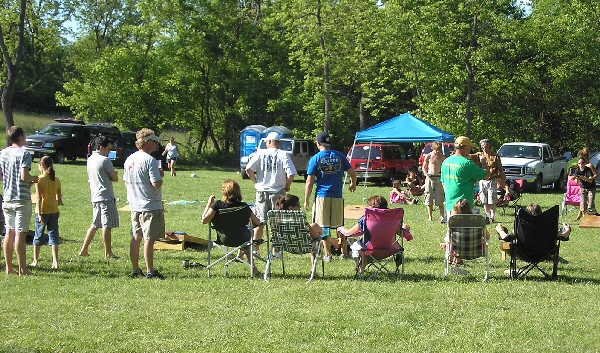 Looking across the Cornhole field.  I at least recognize Dan Elbon and Julie Davidson.